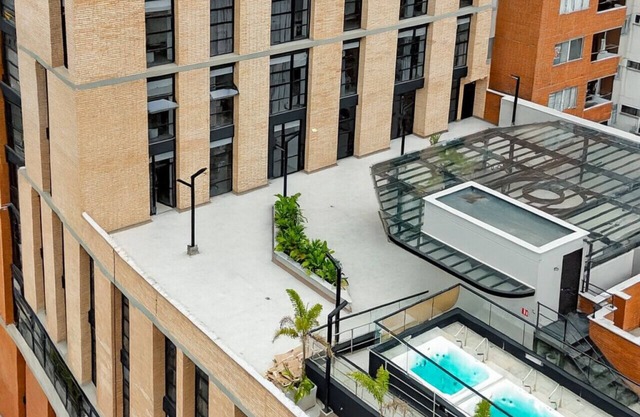 Sophisticated 1BR Apt – Cowork +Hot Tub in Poblado