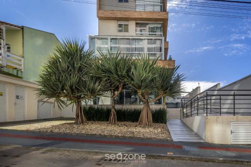 Sophisticated stay 200m from Praia Brava - EHI
