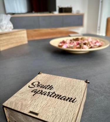 South Apartmani