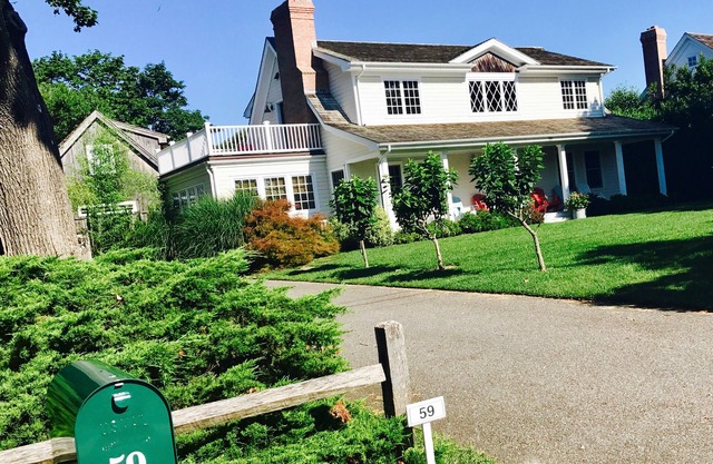 Southampton House South of Highway Perfect for Families