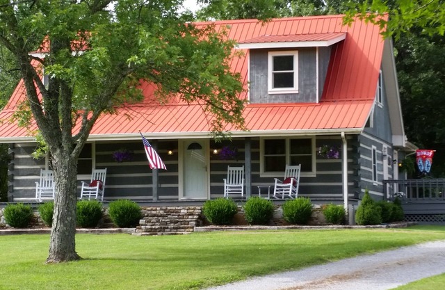 Southern Country "Cowboy" Hospitality at the Twin Oaks Guest Ranch Nashville TN