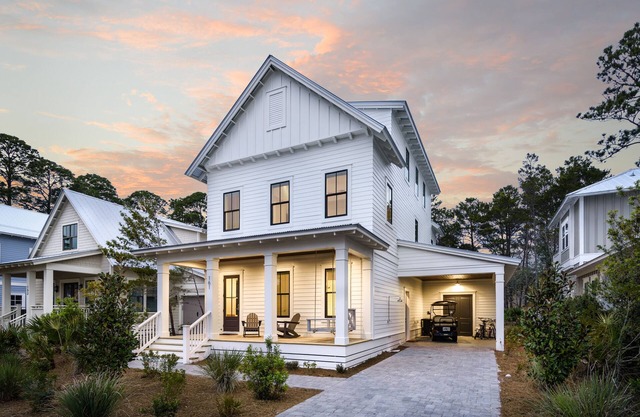 Southern Sand: beach house with beautiful forest views