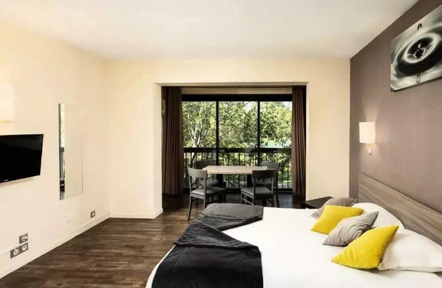 SOWELL Family Les Amandiers* - Superior Double Room