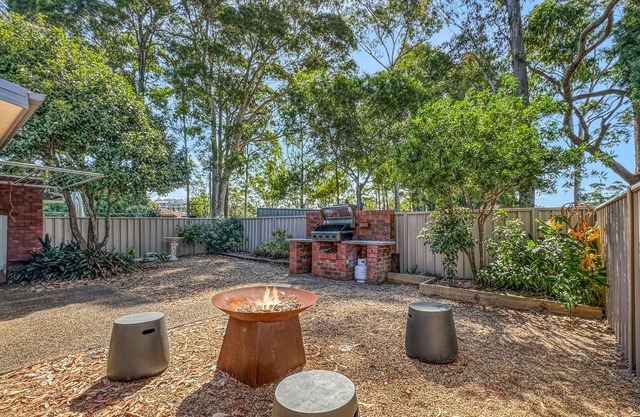 Spacious 2-Bed Townhouse with BBQ by the Beach
