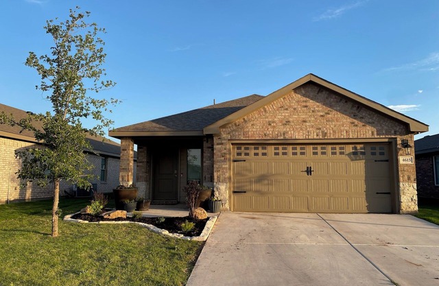 Spacious 3-bedroom house in a quiet South Lubbock neighborhood