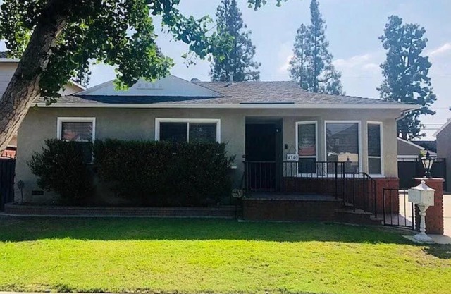 Spacious 3-bedroom House Central to all of SoCal