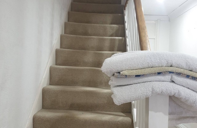 Spacious 3 bedroom House beside Stansted