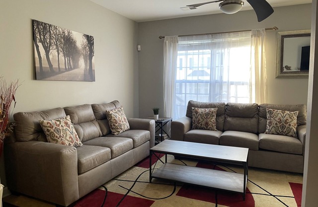 Spacious 3 level Townhome in prime location! Tvs & fans in all 4 bedrooms!
