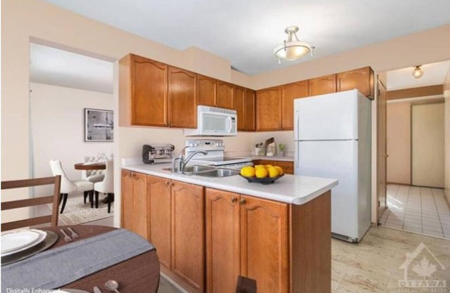 Spacious 4-Bedroom Family Home in Peaceful Kanata Lakes