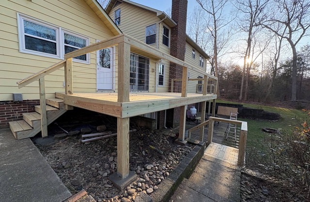 Spacious 4-bedroom house with huge outdoor space in Charlotte