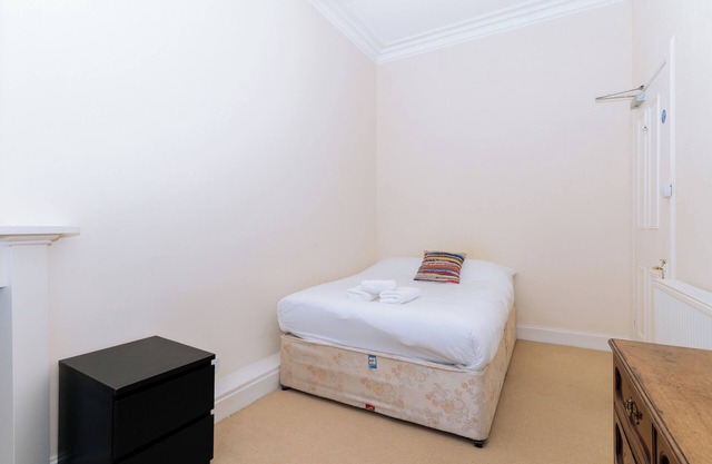 Spacious 4BD Home | Marchmont | Close to Old Town