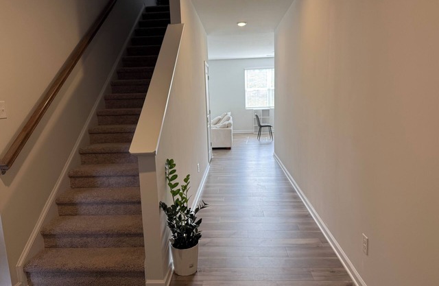 Spacious 5-bedroom house with AC and WiFi in awesome Lawrenceville