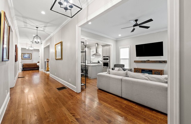Spacious 5-bedroom house with WiFi, AC in delightful InTown Atlanta.