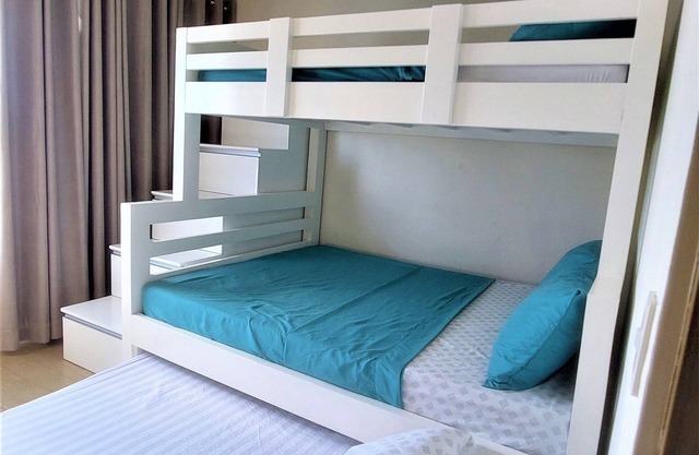 Spacious and Cozy 2-bedroom Condo in lovely Tagaytay