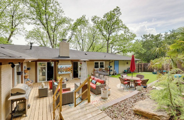 Spacious Atlanta Home w/Yard ~ 9 Mi to Downtown