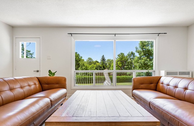 Spacious Beach Hideaway