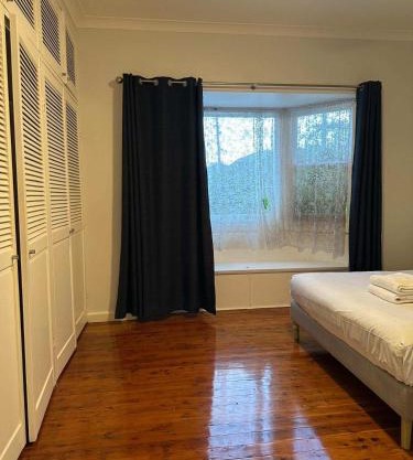 Spacious Double Ensuite Room in Marsfield - Well-Connected Suburb