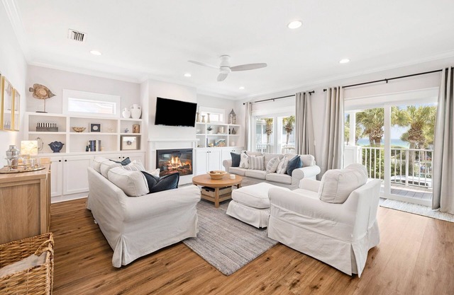 Spacious Family-Friendly Condo w/ Beach Access, Gulf Views, and Community Pool