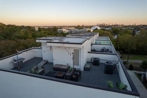 Spacious House with Serene skyline views