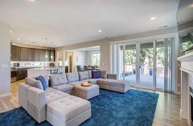 Spacious Lakewood Home Rental w/AC & Hot Tub!, Spacious, Luxury Home w/Hot Tub