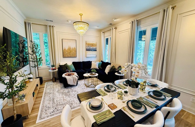 Spacious Luxury 4 Suites/8BED/7BA in Central Louisville With Private Garden
