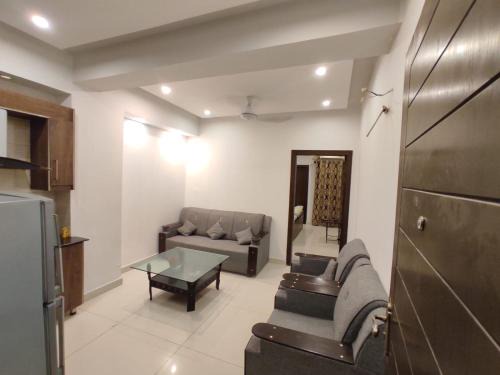 Spacious private ,Family 1BR Apt/Netflix/wifi/