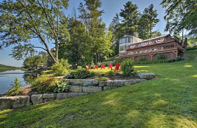 Spacious Wells Oasis w/ Decks on Little Lake!