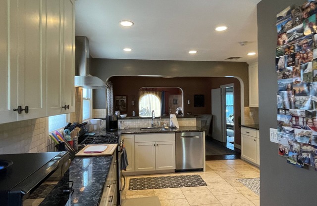 Spanish Stunner in the heart of Atwater Village, Central Location - Sleeps 4