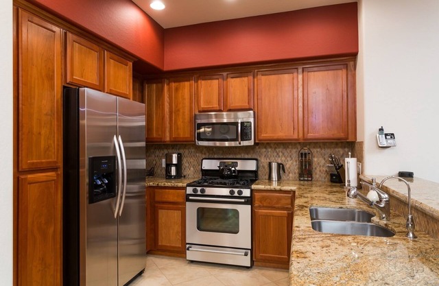 Spectacular 2 BR Grayhawk Golf Getaway from the 18th Hole