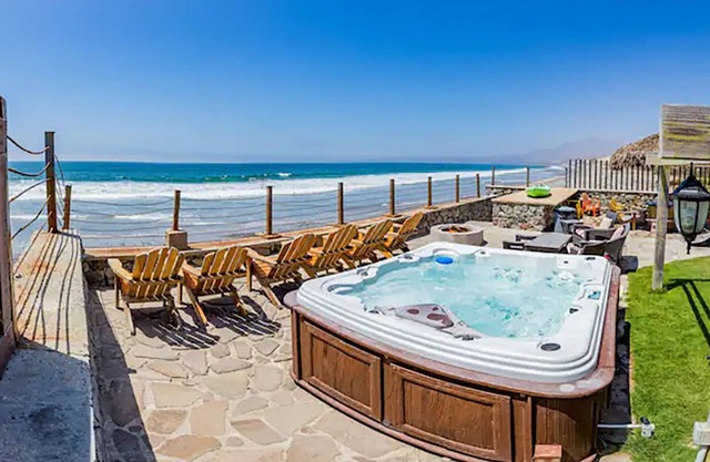 Spectacular 8000 sq. ft. Oceanfront Estate, Sleeps 24 Pool, Jacuzzi, Fast Pass
