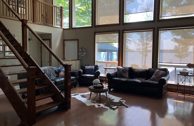 Spectacular Home on Mississippi Lake Near Ottawa, Perth and Stonefields Estate