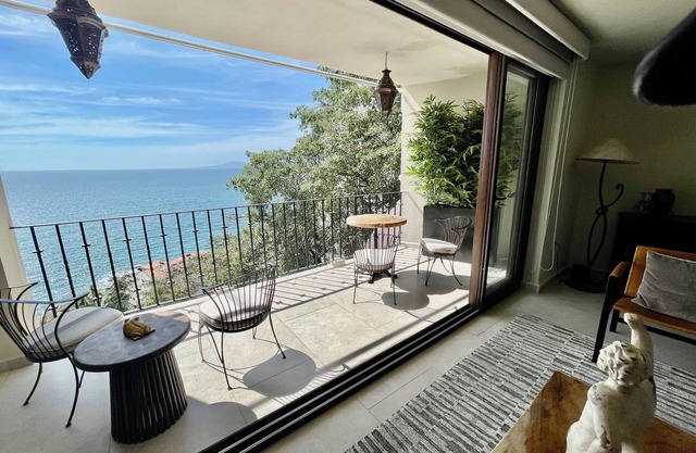 Spectacular Ocean & Jungle Views with Mexican Charm