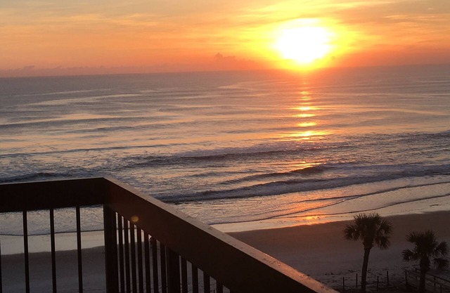 SPECTACULAR OCEAN VIEWS SOUTH! OCEAN FRONT CONDO- HEATED POOL! GREAT RATES!