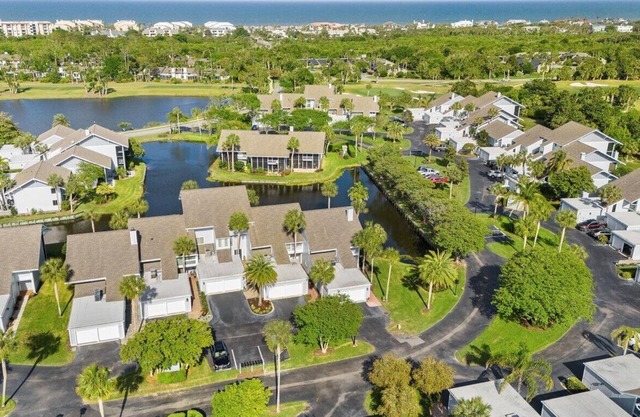 Spectacular vacation retreat in Sawgrass Country Club, Ponte Vedra Beach, FL
