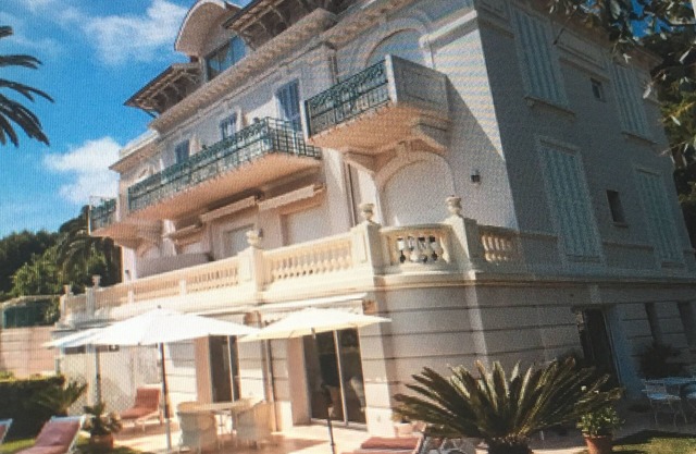 Spectacular views from a historical villa apartment. 5 star reviews