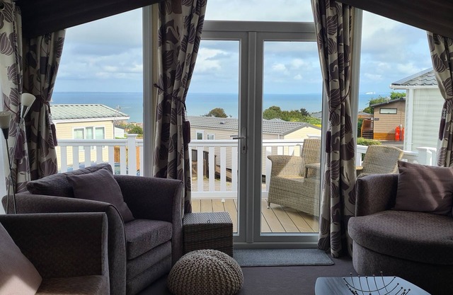 Spectacular Views of Swanage Bay and Downs