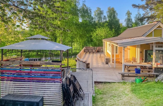 Spend an unforgettable vacation near the lake in this inviting vacation home.