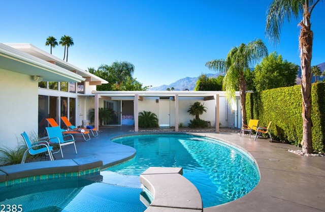 Spend the Holidays with Us! Luxurious Golf Retreat with Pool Table, Bar, and Private Pool!