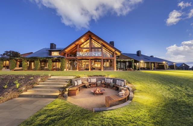 Spicers Peak Lodge