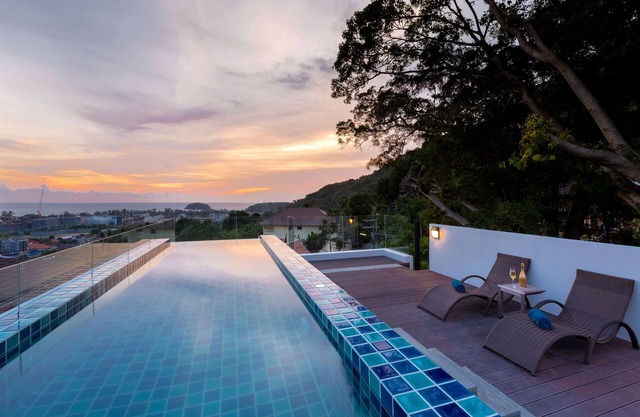 Splendid Sea View Resort