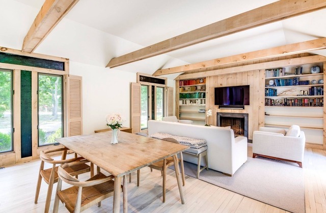 Spotless & Serene 2 BR 2 BA with pool!