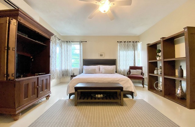 Sprawling Luxury Villa in Caguas- A place to get away.