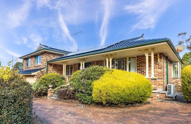 Spring Garden with air-conditioning and a large back garden