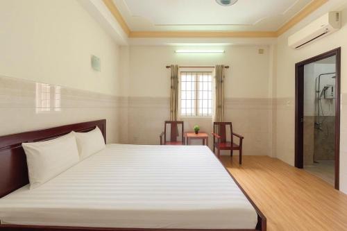 Spring Hung Anh Hotel - Sân Bay TSN