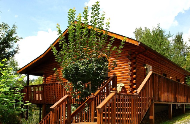 Spruce Lane - 2 Bedrooms, 2 Baths, Sleeps 6 Cabin by RedAwning