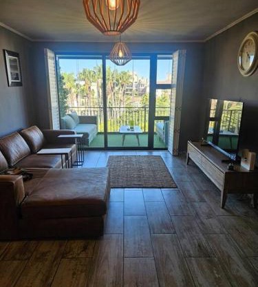 SS Luxury Apartments Island Club
