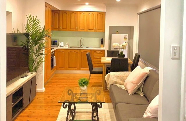 St Marys Affordable 5 Br cozy Housen