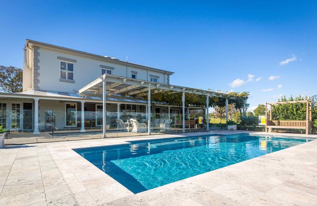 Staghorn Manor - a charming Lovedale escape