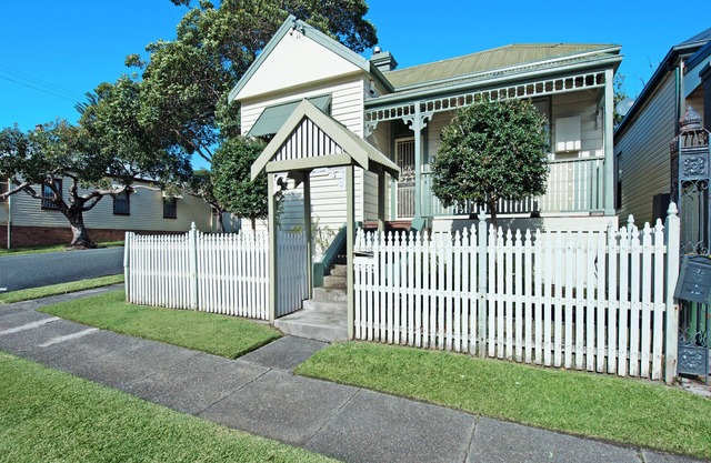 Stallard Cottage - Lovely Family/Group Accom