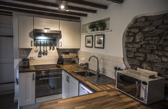 Standard Apartment Forge Room at Aldwick Estate